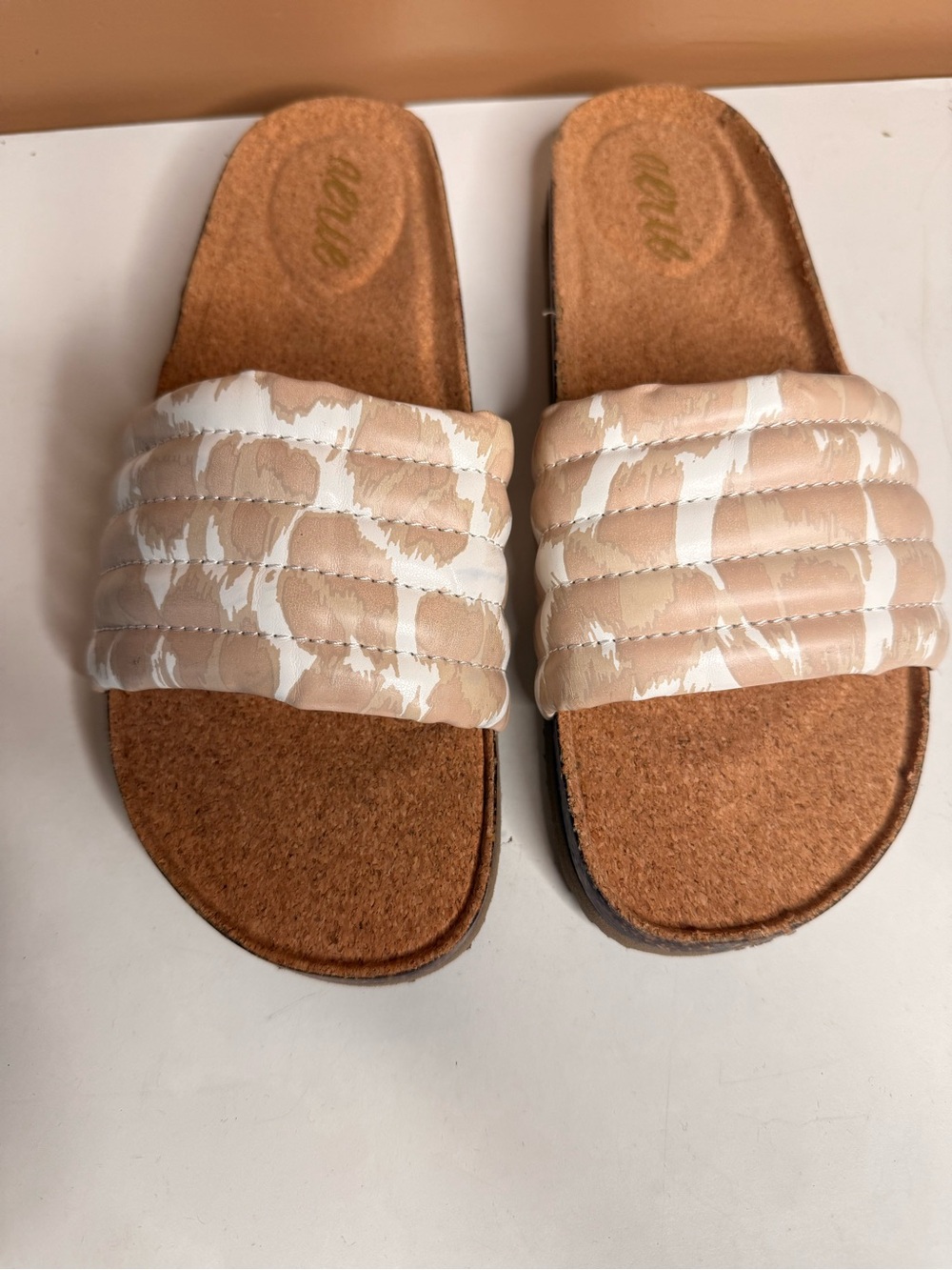 aerie Beige and White Padded Slide Sandals